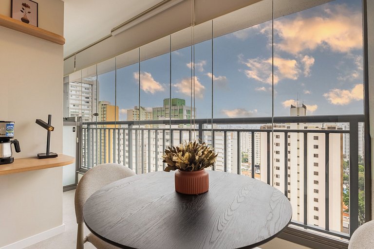 Belo studio C/varanda e piscina na Vila Mariana