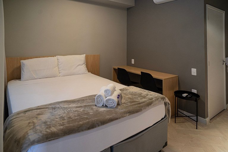 Belo studio na Vila Clementino