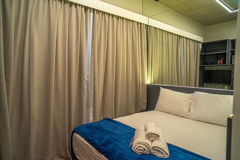 Belo studio C/varanda na Alameda Lorena