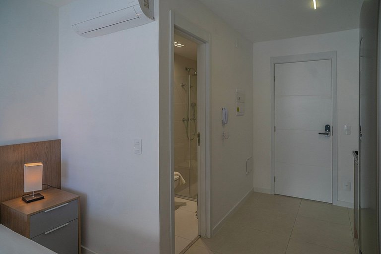 Studio charmoso lado do metrô Vila Madalena