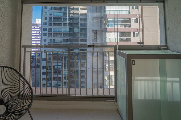 Studio charmoso lado do metrô Vila Madalena