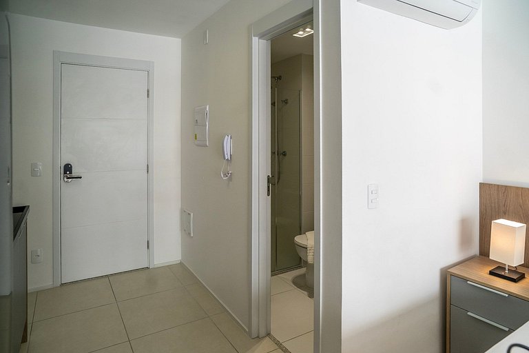Belo studioC/cama queen na Vila Madalena