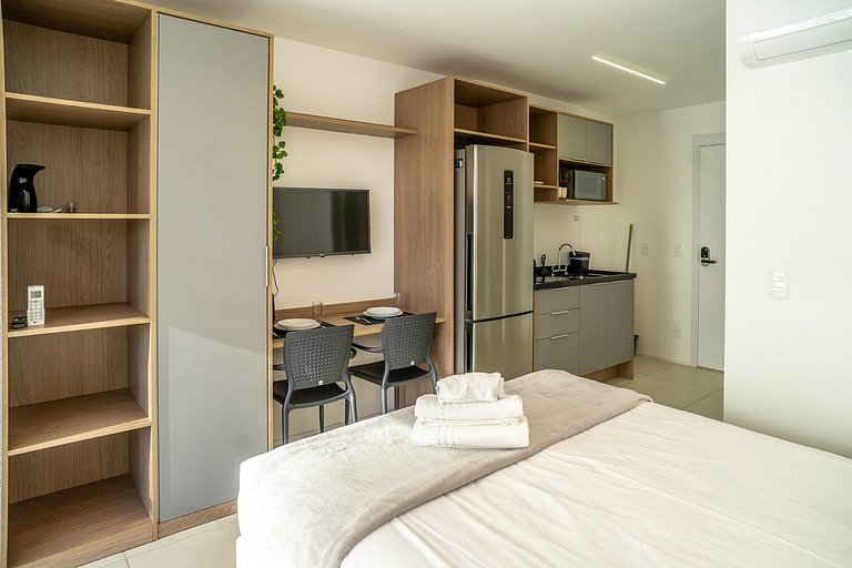 Belo studioC/cama queen na Vila Madalena