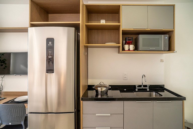 Belo studioC/cama queen na Vila Madalena