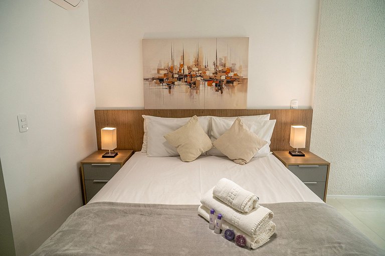 Belo studioC/cama queen na Vila Madalena