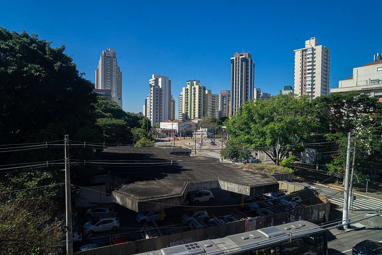Studio completo a 5 minutos do metro Vila Mariana