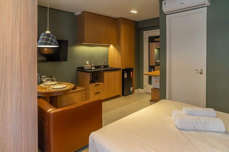 Studio novo em Pinheiros, a 450m do metrô