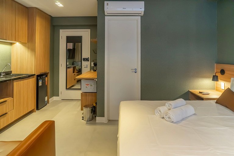 Studio novo em Pinheiros, a 450m do metrô