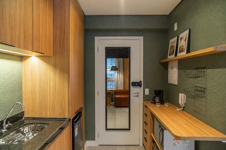 Studio novo em Pinheiros, a 450m do metrô