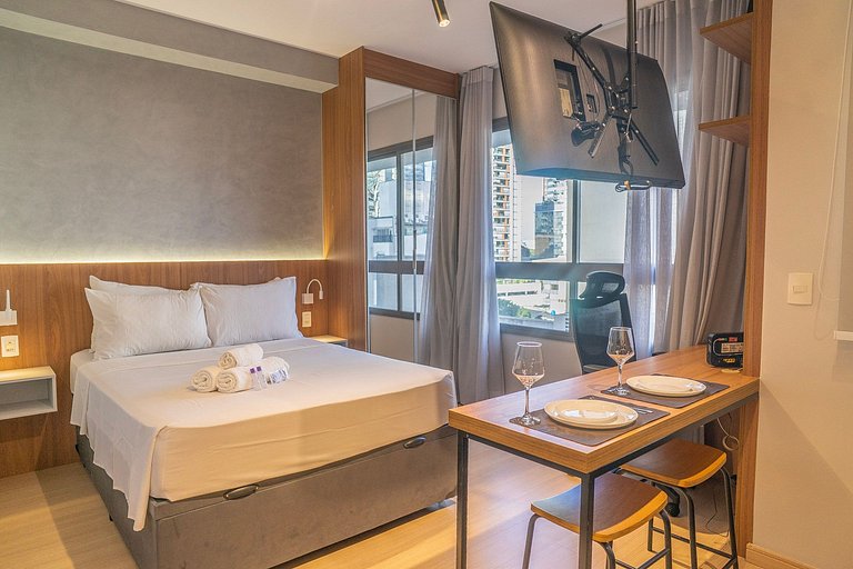 Lindo studio em Pinheiros, a 450m do metrô