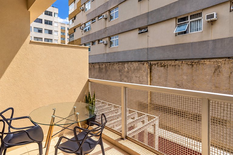 Augusta |  Piscina e academia prox Av Paulista